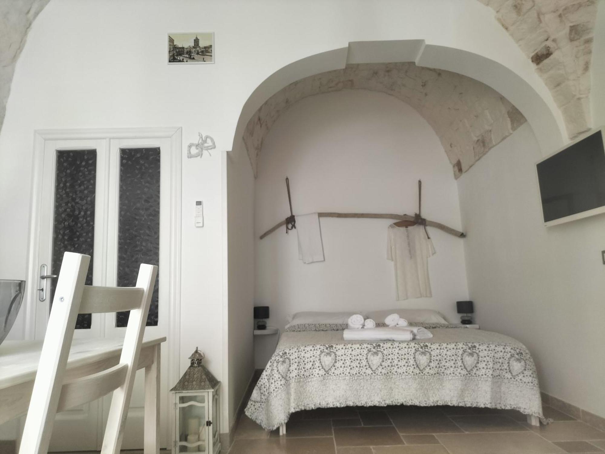 Le Tre Alcove Hotell Ceglie Messapica Eksteriør bilde