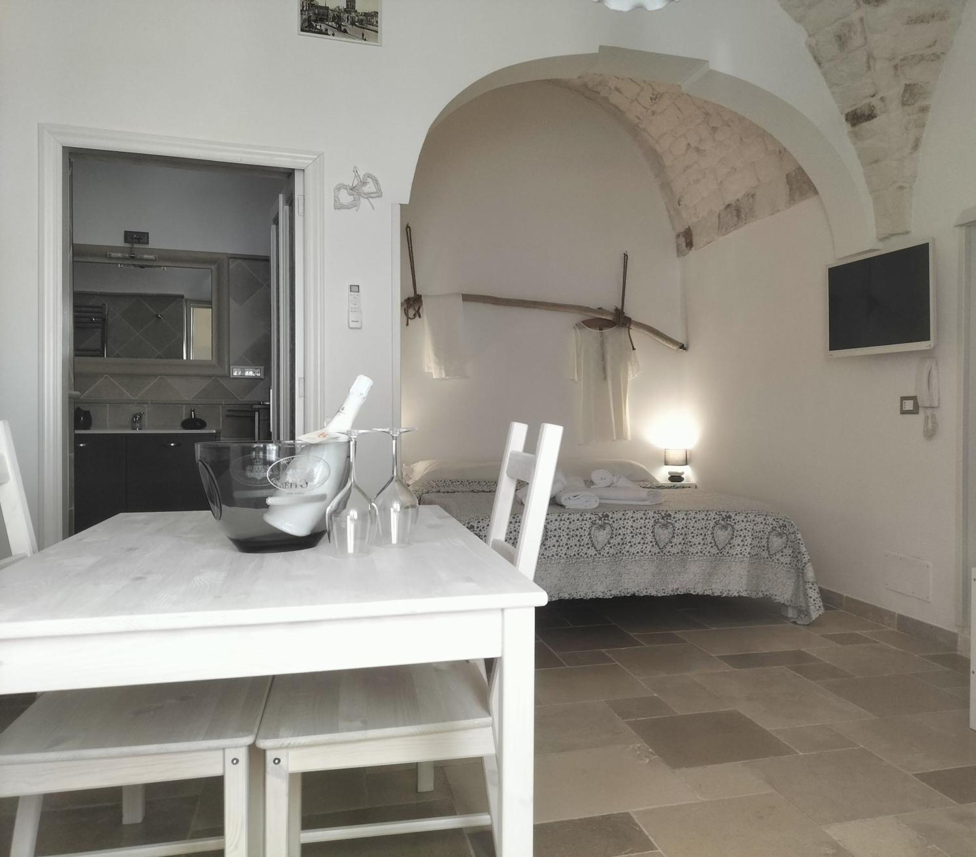 Le Tre Alcove Hotell Ceglie Messapica Eksteriør bilde